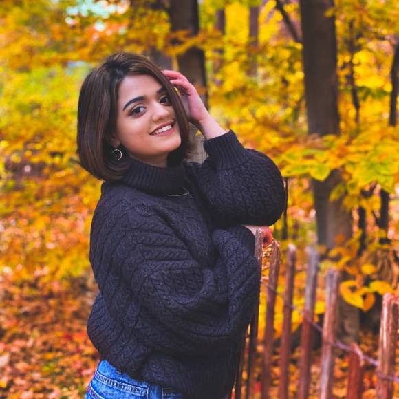 Meet your Posher, Ruby - Picture 1 of 1